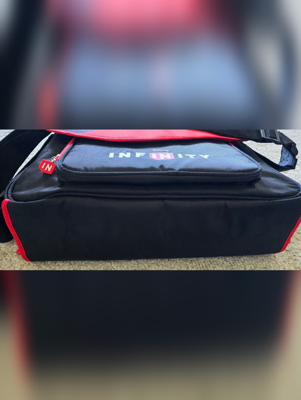 Disney Infinity Messenger Bag WITH Extras - Picture 3 of 12